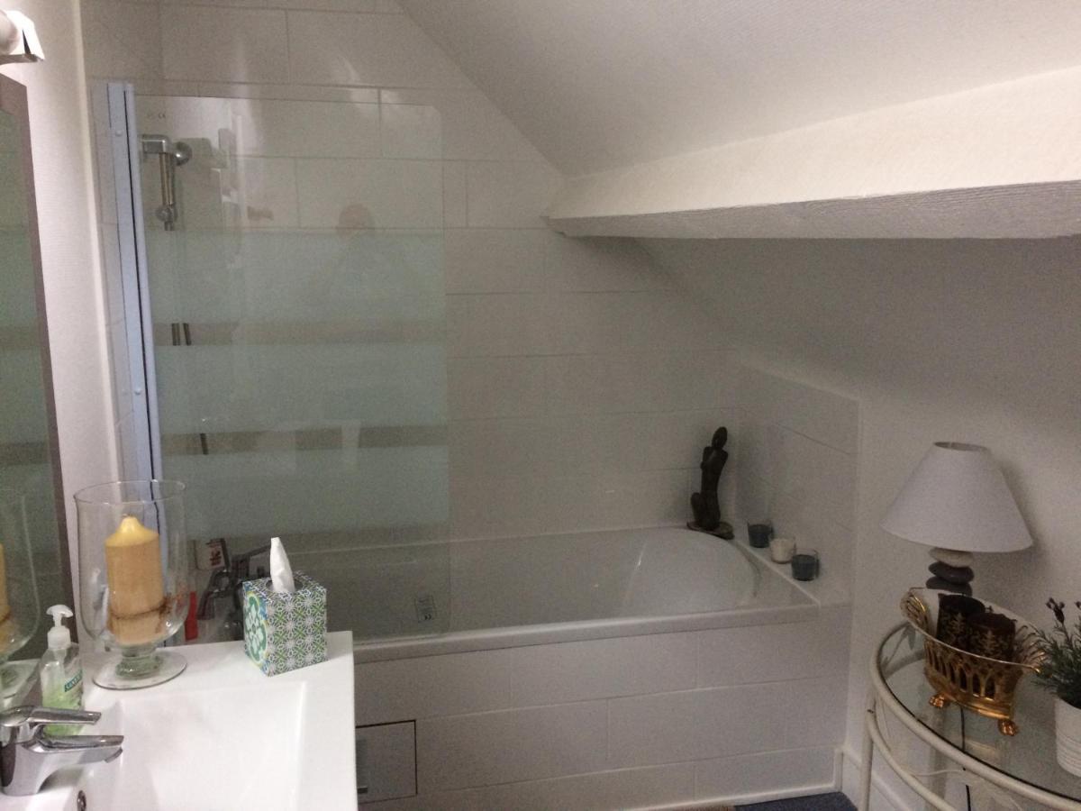 Clos Du Bourg Bed and Breakfast Saint-Cyr-en-Val Esterno foto
